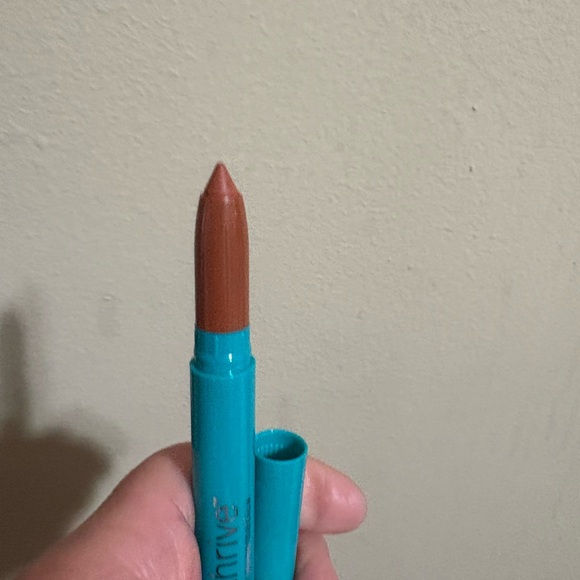 Thrive Causemetics Lip Crayon - Ruth peach taupe Brand New Never Used. - Picture 5 of 15